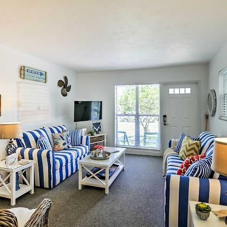 New Smyrna Beach Abode With Fire Pit, Walk To Beach! Екстериор снимка