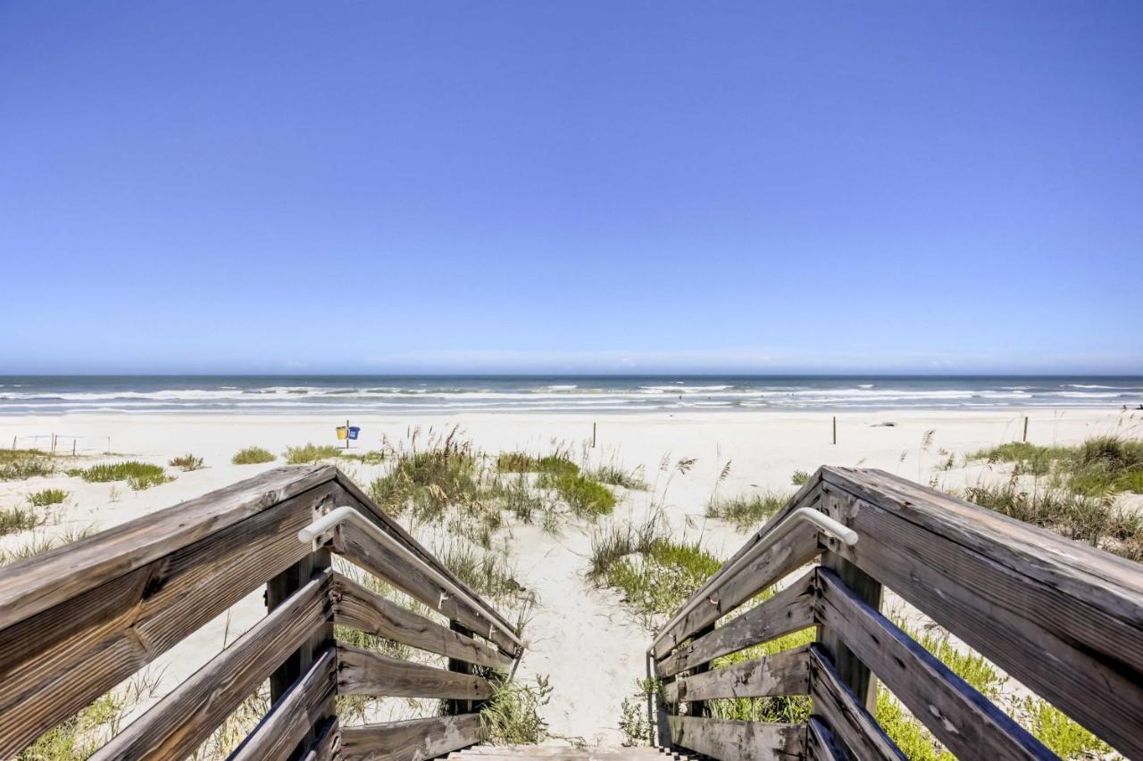 New Smyrna Beach Abode With Fire Pit, Walk To Beach! Екстериор снимка
