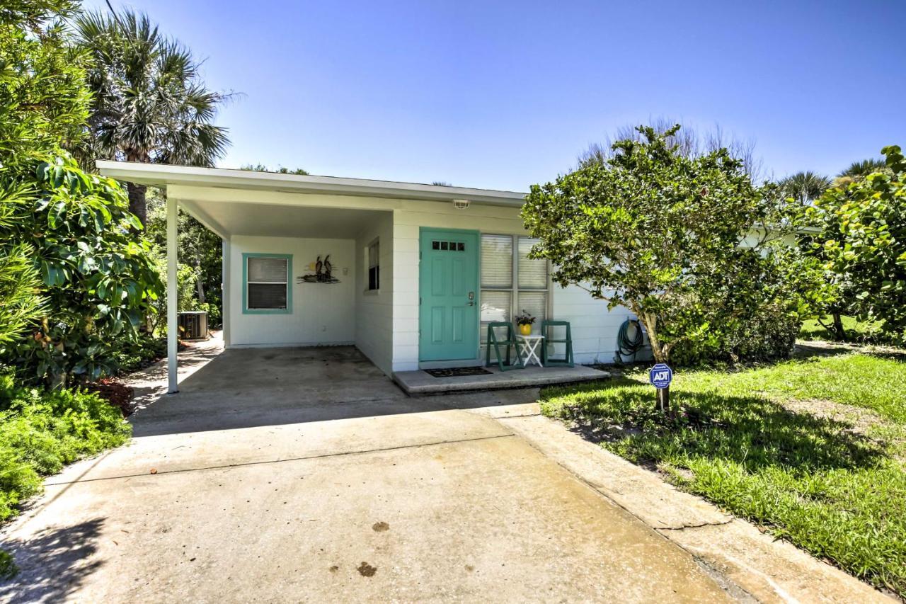 New Smyrna Beach Abode With Fire Pit, Walk To Beach! Екстериор снимка